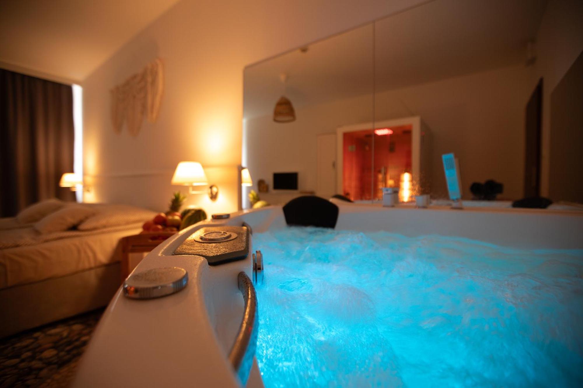 Apartament Rodzinny Beach Sauna&Jacuzzi Arka Medical Spa Kolobrzeg Exterior photo